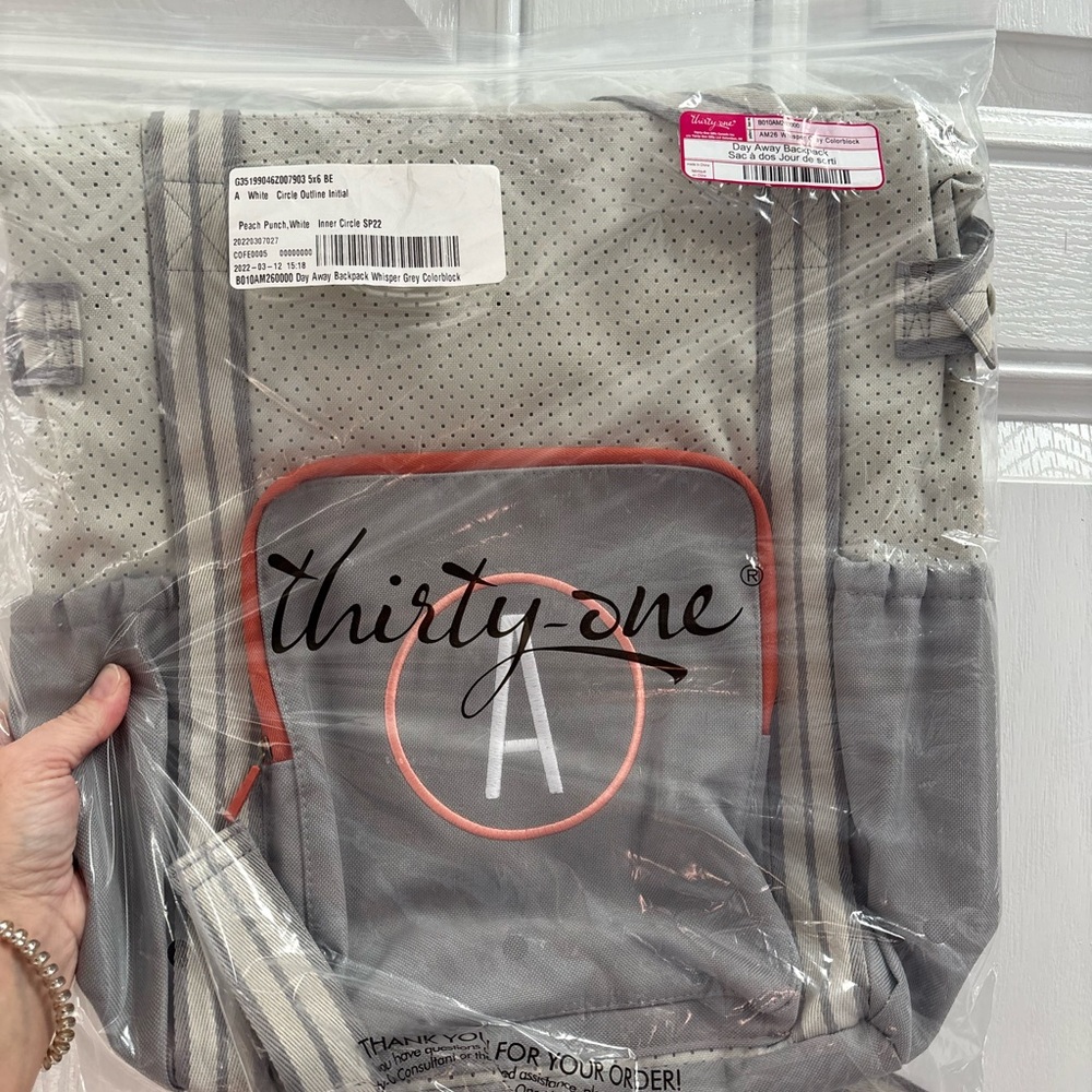 Thirty-One Day Away Backpack in whisper gray